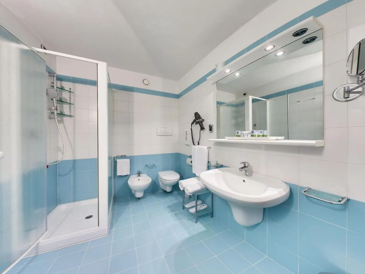 Golf Hotel La Pinetina Appiano Gentile 3*,  Italy