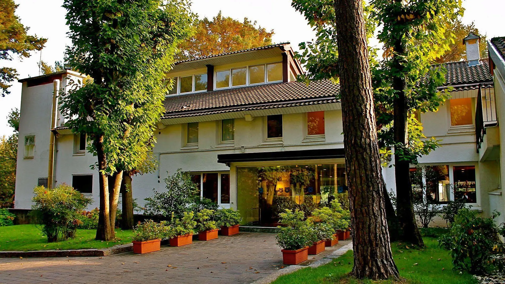 ***  Golf Hotel La Pinetina Appiano Gentile Italy
